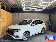Mitsubishi Outlander - 2.4 PHEV S-Edition|Pano|Acc|Camera|Led