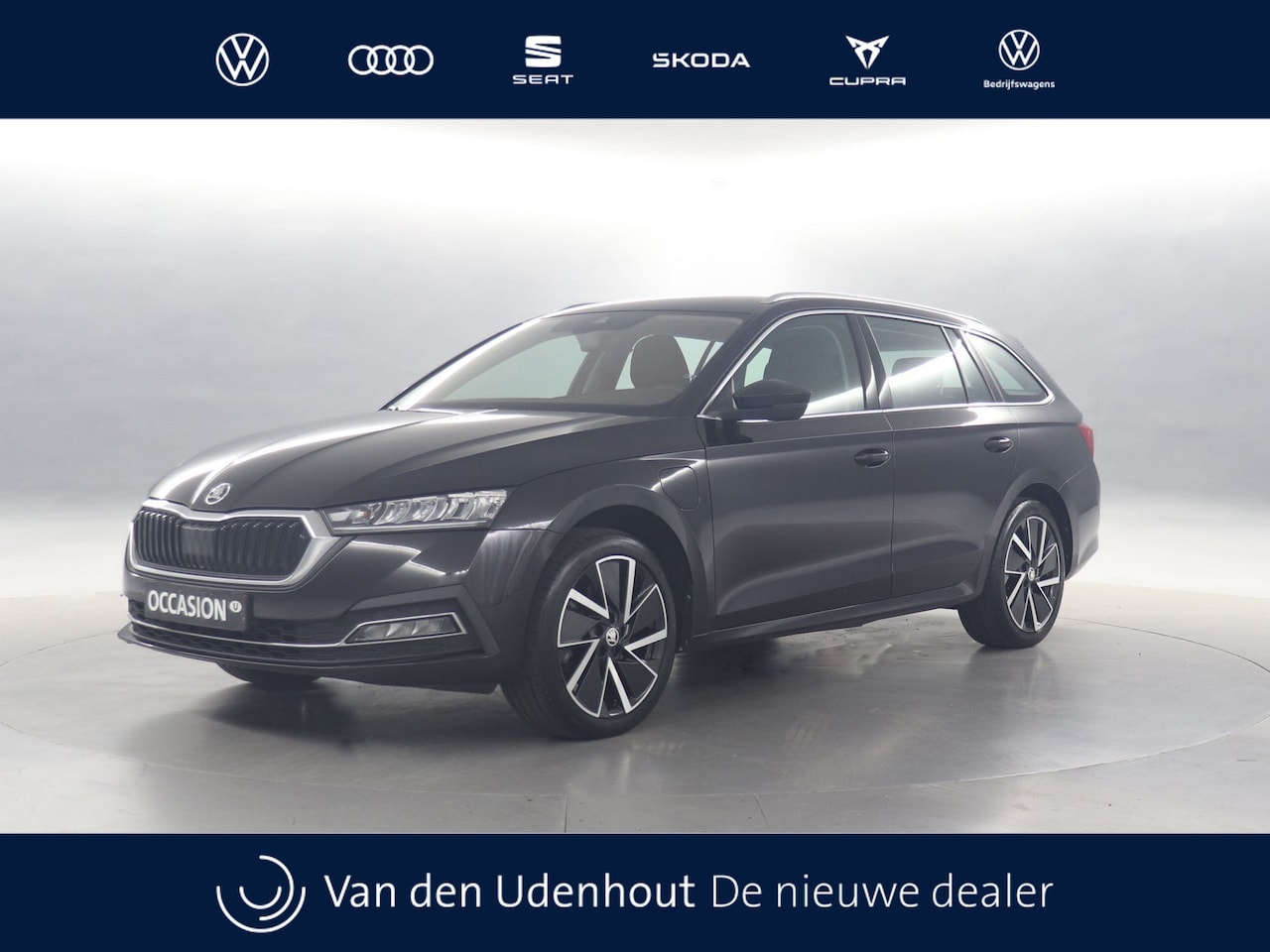Skoda Octavia Combi - 1.4 TSI iV 204pk PHEV Business Edition DSG / Navigatie / Voorruit verwarming / Camera / Tr - AutoWereld.nl
