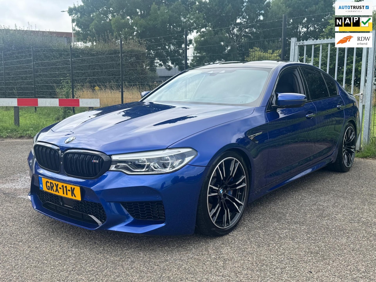 BMW M5 - 5-serie F90 Carbon Dak Marina Blue 360Cam HuD KANON - AutoWereld.nl