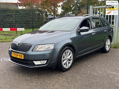 Skoda Octavia Combi - 1.2 TSI Greentech Ambition Airco LM PDC NAP Trekhaak