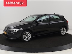 Volkswagen Golf - 1.0 TSI | Carplay | Trekhaak | Full LED | Climate control | Digital Cockpit | Speedlimiter