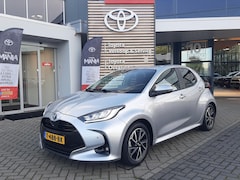 Toyota Yaris - 1.5 Hybrid Business Plus STOELVERW BLIND-SPOT PARK-SENSOREN AD-CRUISE 16"LMV CAMERA APPLE/