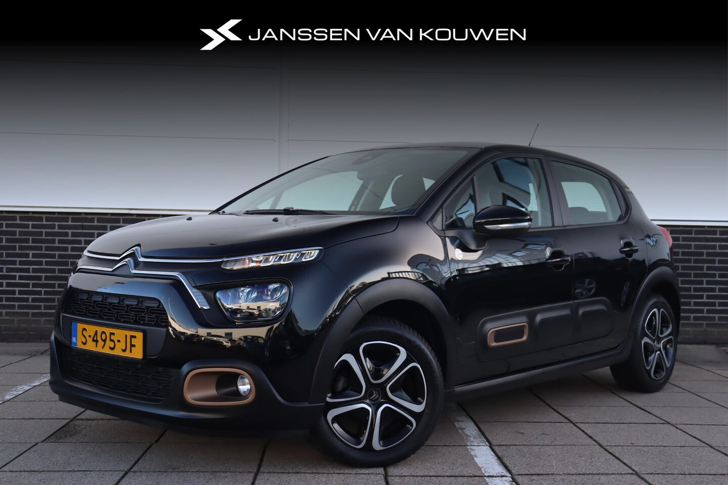 Citroën C3 - 1.2 PureTech C-Series * Navigatie * Climate Control * Carplay * Cruise Control * - AutoWereld.nl