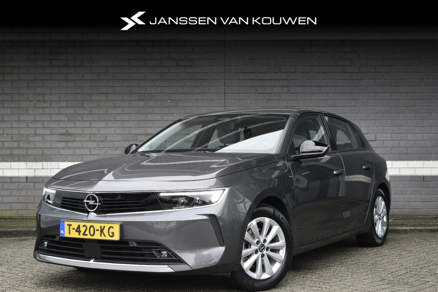 Opel Astra - 1.2T Edition / AGR Stoel / Winter Pakket / Achteruitrijcamera / Navi - AutoWereld.nl