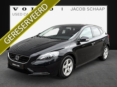 Volvo V40 - 1.6 T2 Momentum / verwarmbare voorstoelen / trekhaak / Xenon /