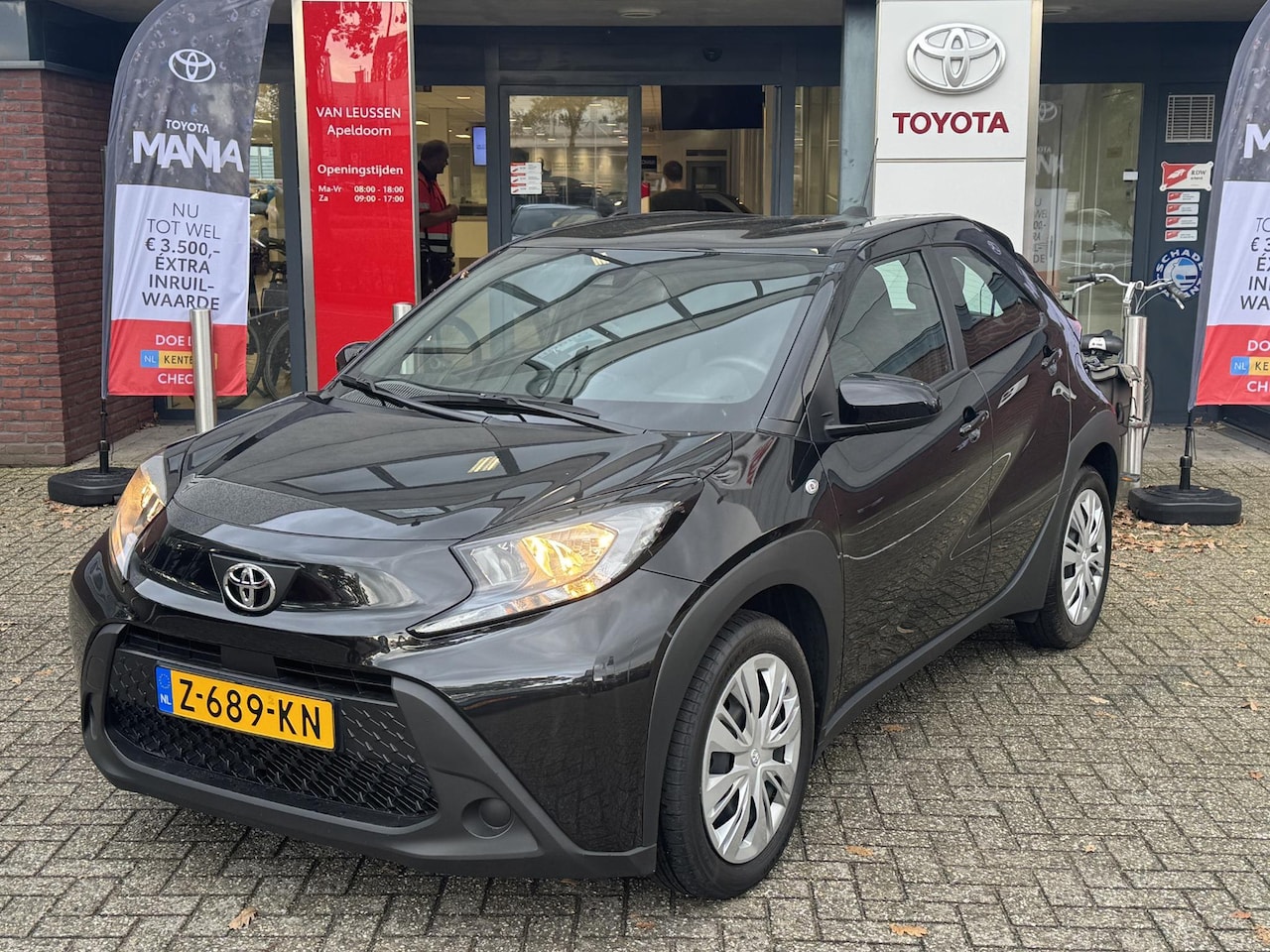 Toyota Aygo X - PLAY 5-DEURS NL-AUTO APPLE/ANDROID DAB+ AD-CRUISE AIRCO ACHTERUITRIJCAMERA - AutoWereld.nl
