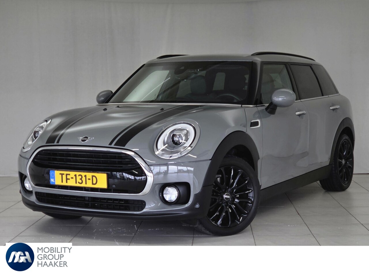 MINI Clubman - Mini 1.5 Cooper Business Edition | Navigatie | Parkeersensoren | Cruise Control - AutoWereld.nl