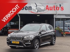 BMW X1 - sDrive20i High Executive Panoramadak, Schuif- kanteldak, Navigatie, Camera, Lederen interi