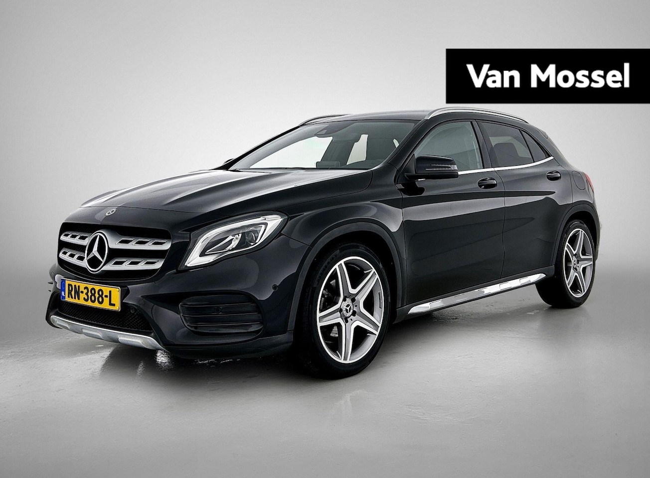 Mercedes-Benz GLA-Klasse - 180 Activity Edition | WORDT VERWACHT | AUTOMAAT | CAMERA | KEYLESS | NAVIGATIE | CLIMATE - AutoWereld.nl