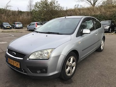 Ford Focus - 1.6-16V First Ed