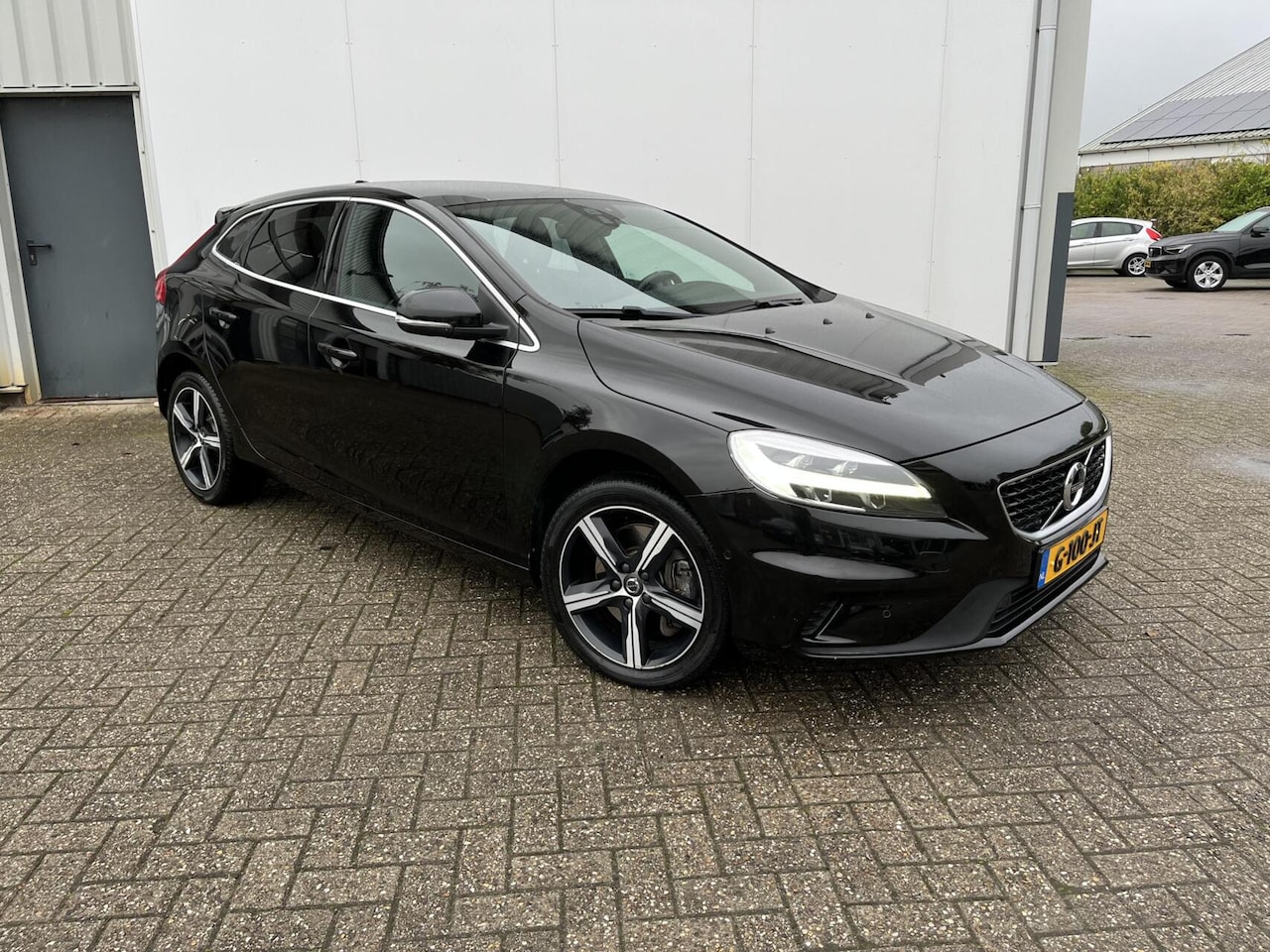 Volvo V40 - 1.5 T3 Polar+ Sport|Pano|17"| - AutoWereld.nl