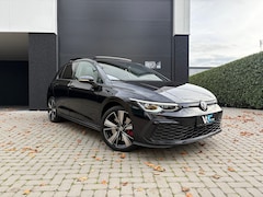 Volkswagen Golf - 1.4 eHybrid GTE - Pano - Trekhaak - nieuwstaat