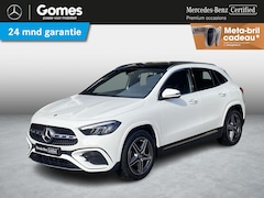 Mercedes-Benz GLA-Klasse - GLA 250 e AMG | Panoramadak Keyless Entry| Stoelverwarming| Sfeerverlichting