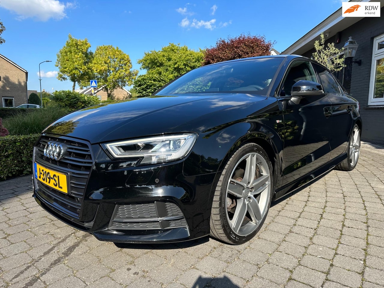 Audi A3 Limousine - 35 TFSI S-Line, B&O, Digitale Cockpit - AutoWereld.nl