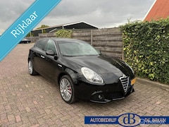 Alfa Romeo Giulietta - 1.4 T Distinctive Automaat Leer
