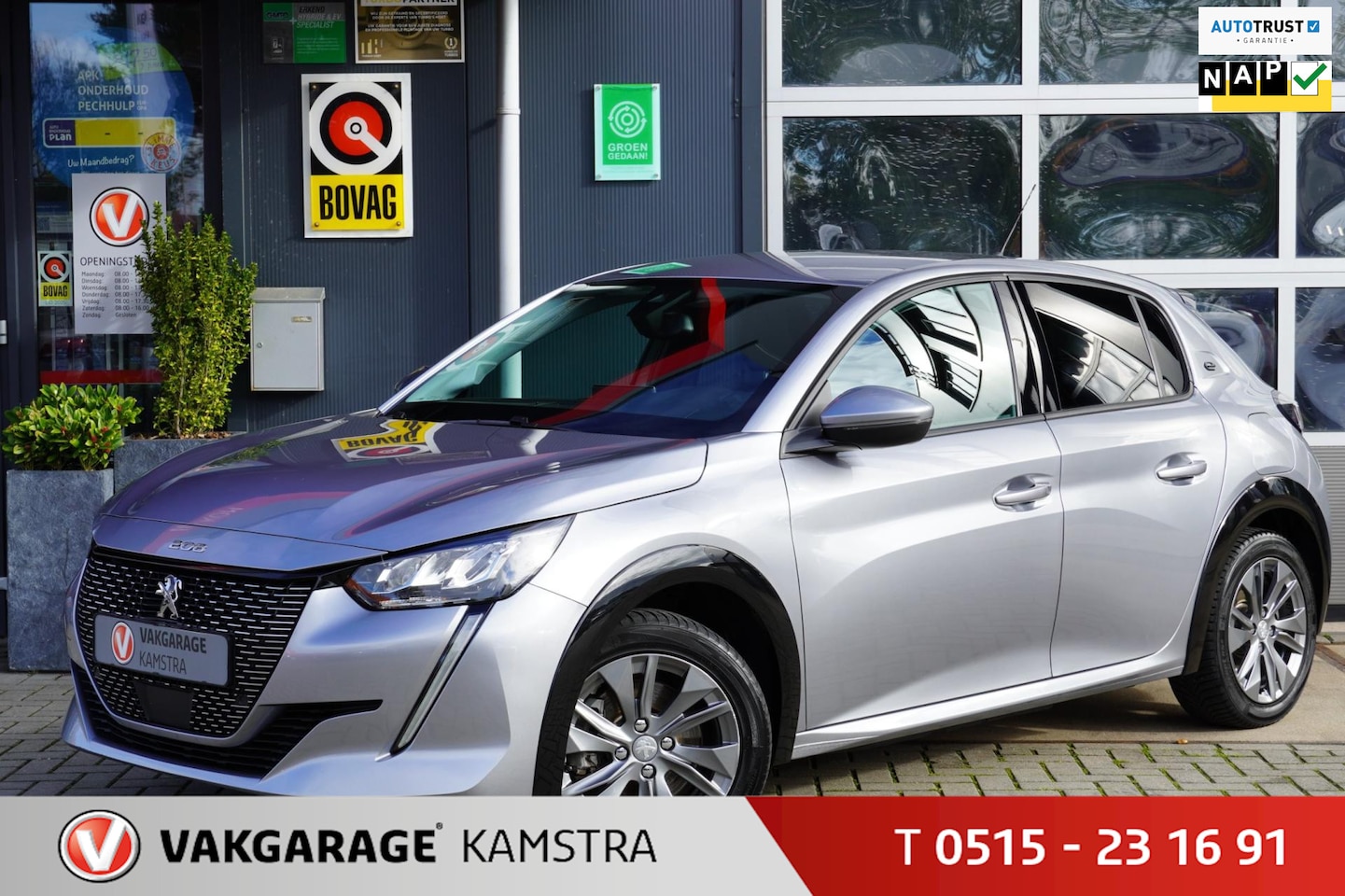 Peugeot e-208 - EV Allure 50 kWh Navi/Cruise/AA+ACP/PDC+Camera - AutoWereld.nl