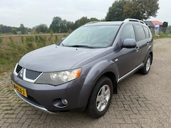 Mitsubishi Outlander - 2.4 Inspire 2WD Special Edition AIRCO