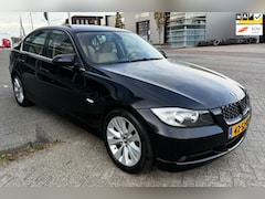 BMW 3-serie - 318i High Executive PANO