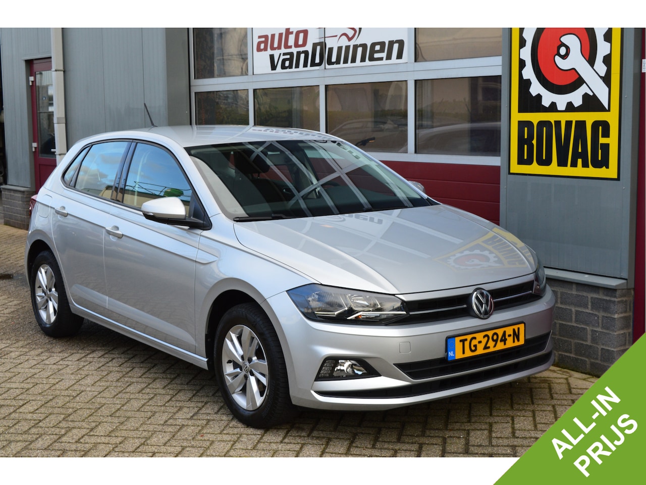 Volkswagen Polo - 1.0 TSI Comfortline Business O.a: Navi, Airco, ACC, Carplay, Rijklaar, Etc. All-in prijs! - AutoWereld.nl