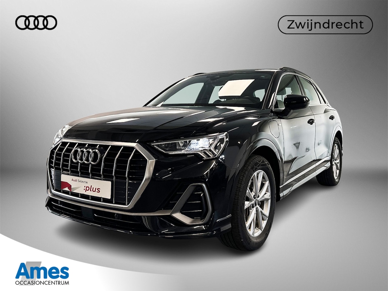 Audi Q3 - 45 245pk TFSI quattro S edition Stoelverwarming | Parkeersensoren voor en achter | Achteru - AutoWereld.nl