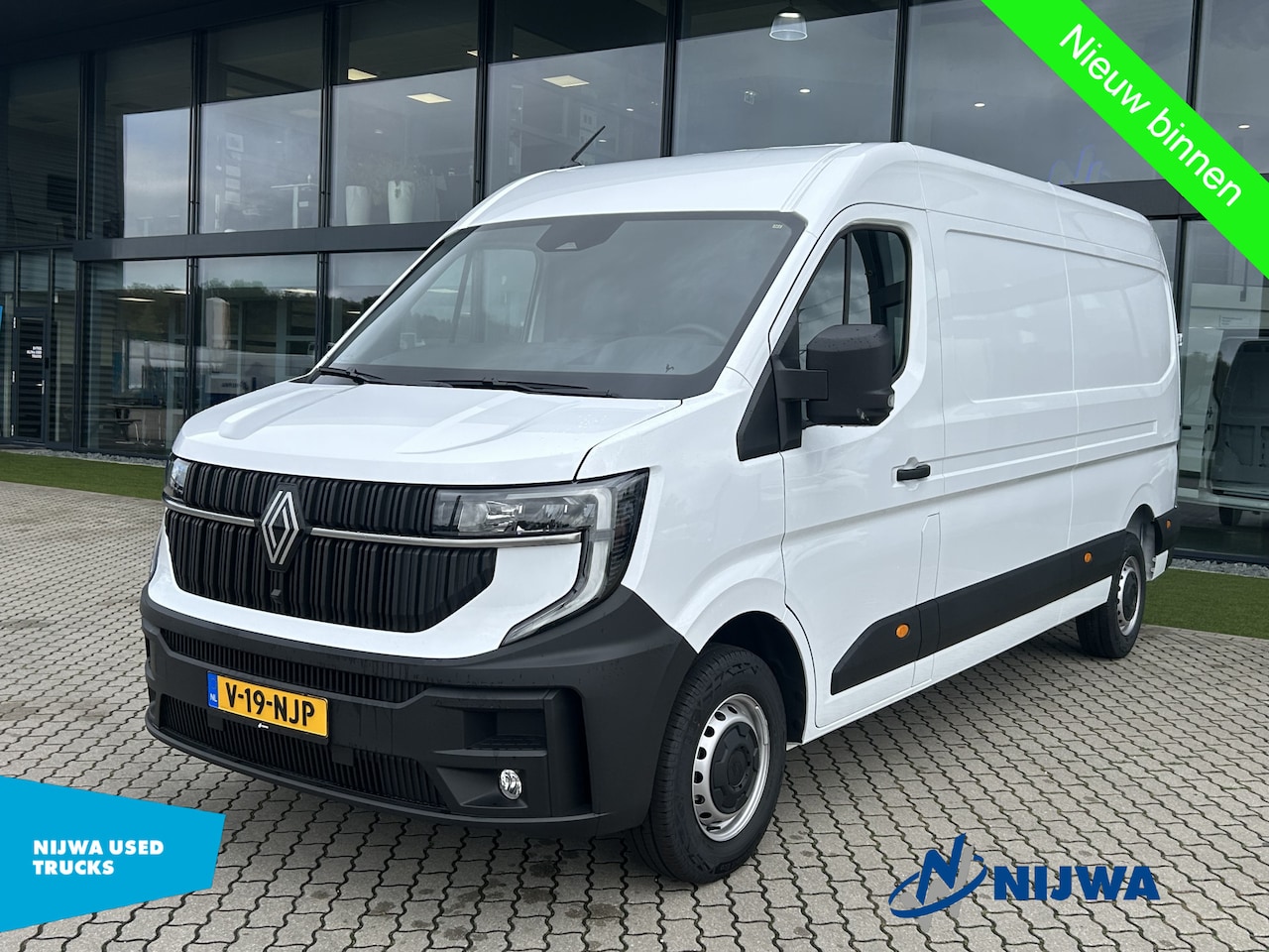 Renault Master - T35 130 L3H2 Parkeersensoren + Carplay - AutoWereld.nl