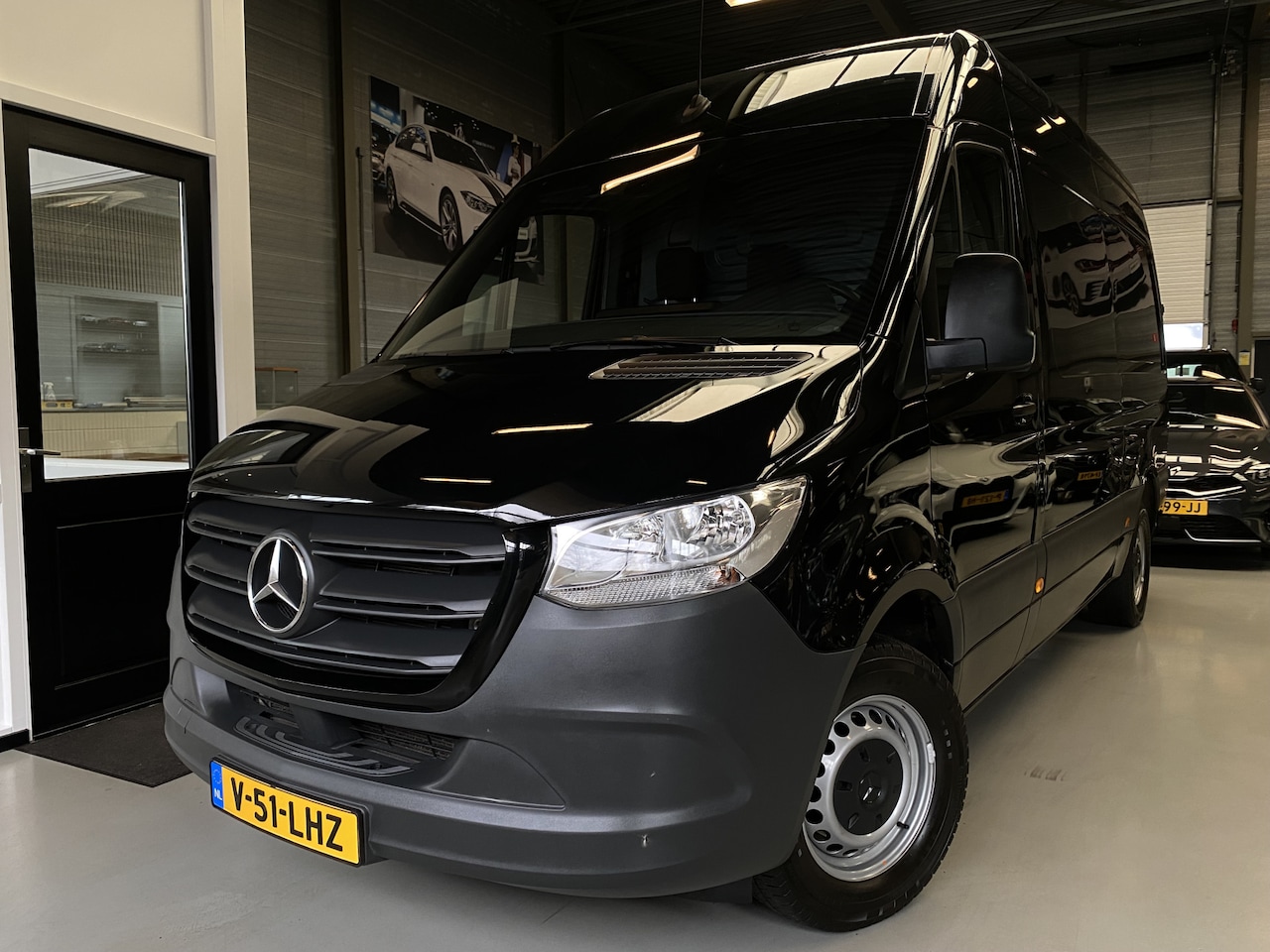 Mercedes-Benz Sprinter - 317 1.9 CDI L2H2 RWD Camera, Cruise, Stoelverwarming, BPM VRIJ - AutoWereld.nl