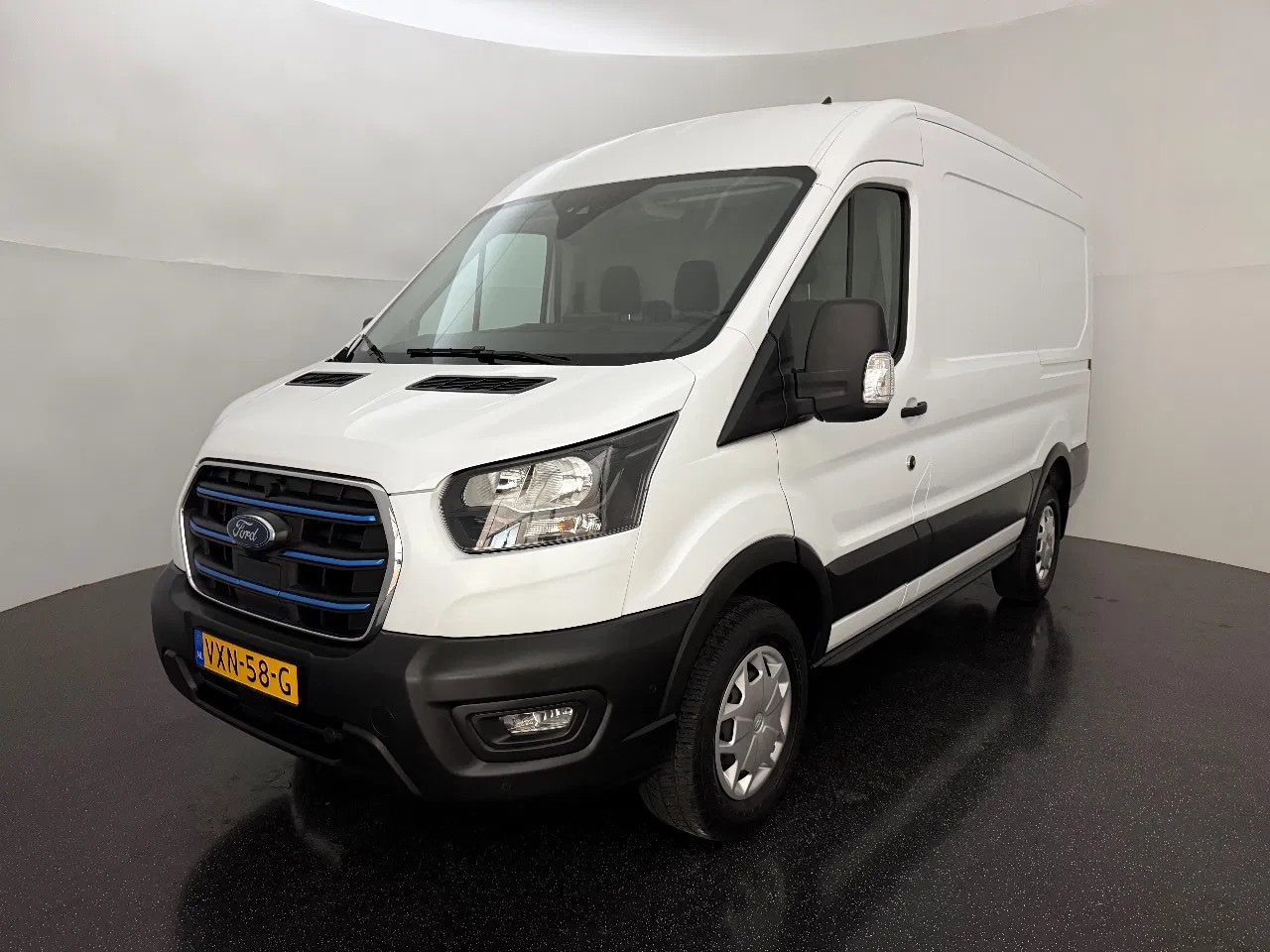 Ford E-Transit - 350 68KWH L2H2 l 360 CAMERA l NAVI l CLIMATE CONTROL - AutoWereld.nl