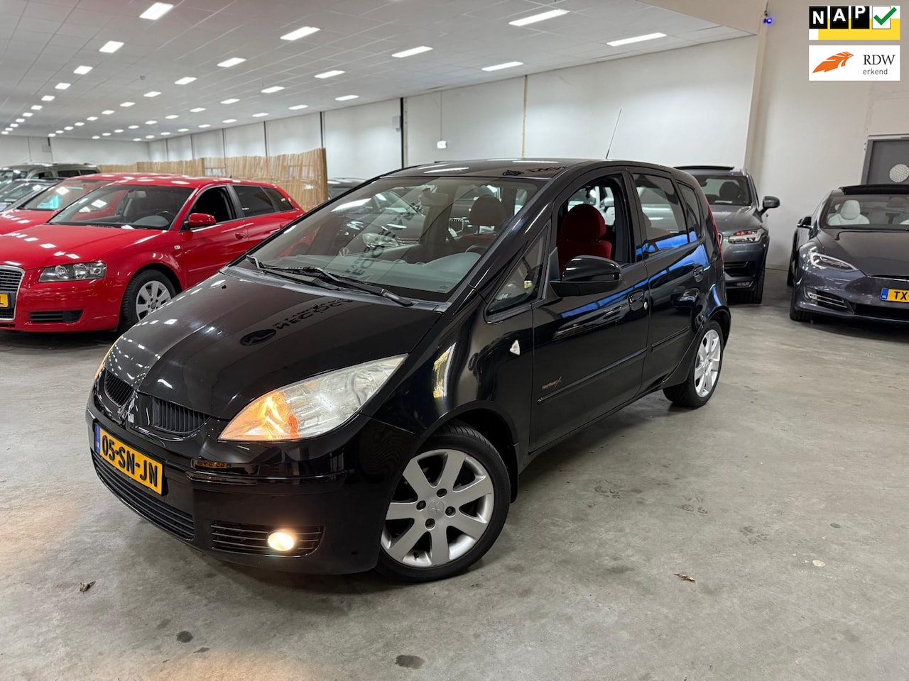 Mitsubishi Colt - 1.3 Heartbeat / AIRCO / NAVI / RIJDT SCHAKELT GOED - AutoWereld.nl