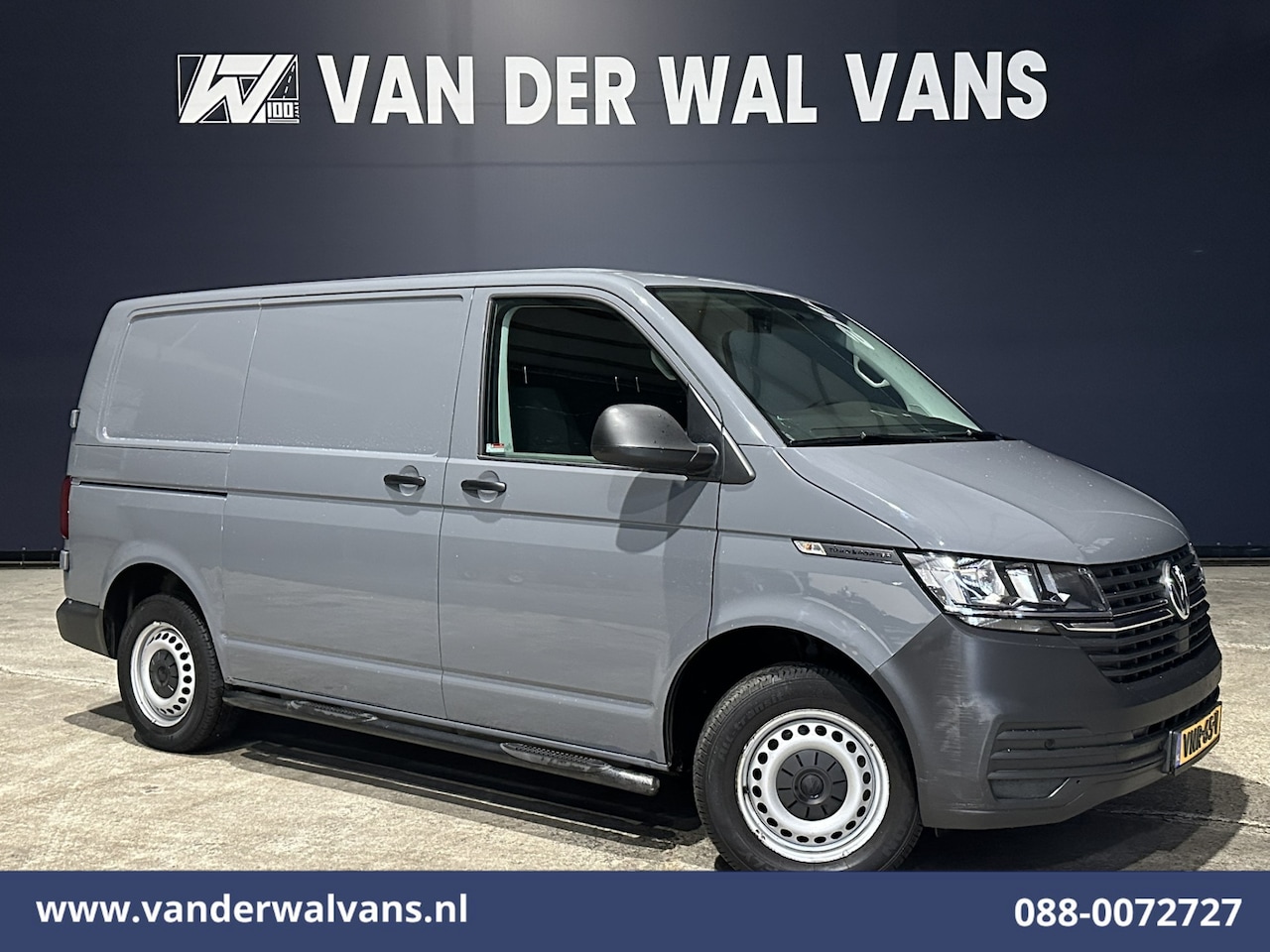 Volkswagen Transporter - 2.0 TDI L1H1 Euro6 Airco | Camera | Cruisecontrol | Trekhaak | Sidebars Parkeersensoren - AutoWereld.nl