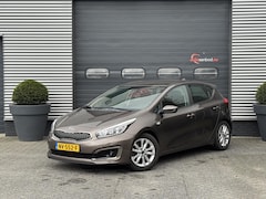 Kia Cee'd - 1.6 GDI ComfortPlusLine Navigator | Camera | Lichtmetalen Velgen | Navigatie | Cruise Cont