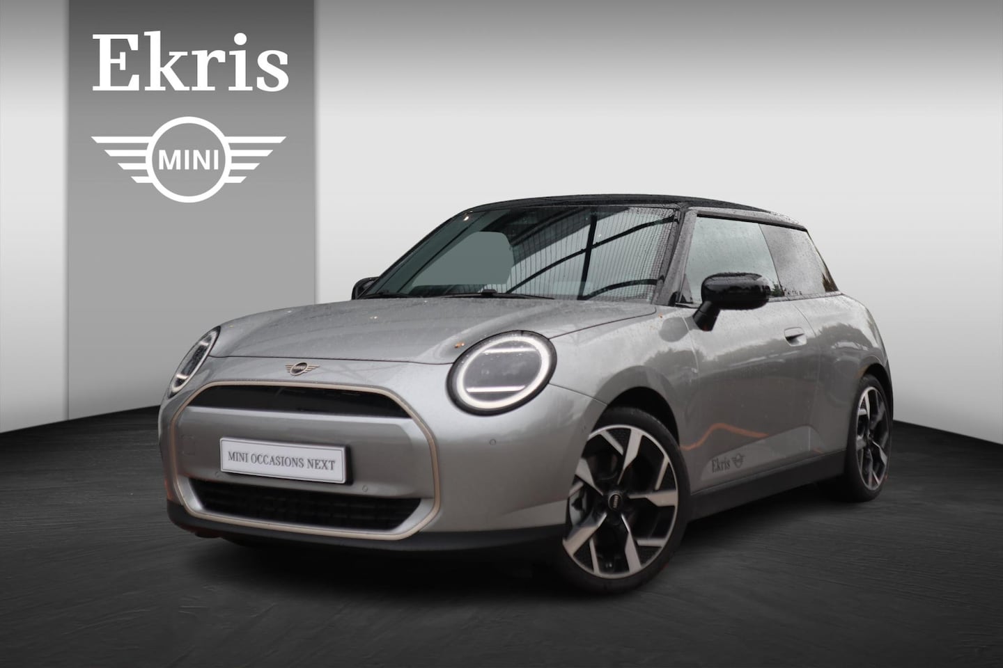 MINI Cooper - 3-deurs E | Favoured Trim + Pakket M - AutoWereld.nl