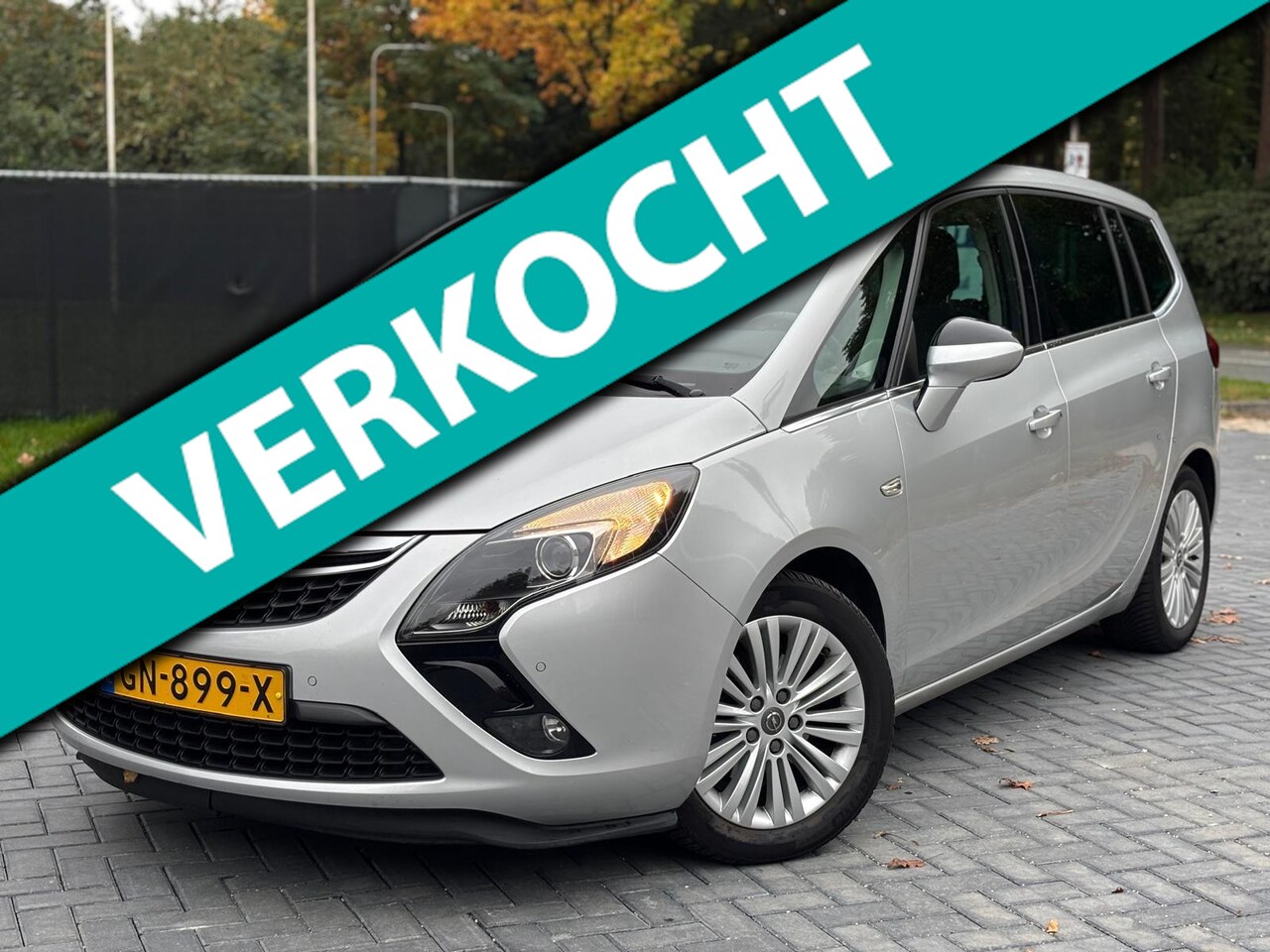 Opel Zafira Tourer - 1.4 Business+ 7p./Clima/Pano/Cruise/Navi/PDC/Camera/NAP - AutoWereld.nl