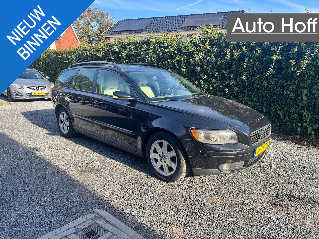 Volvo V50 - 1.8 Momentum | Leer | Auto. Airco | Cruise Control | Elekt. Ramen | LMV | Trekhaak | Nieuw - AutoWereld.nl