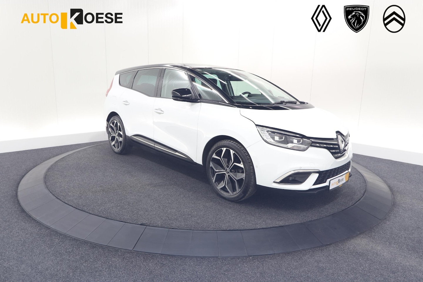 Renault Grand Scénic - TCe 140 EDC Intens | 7 Zitplaatsen | Trekhaak | Camera | Dodehoekdetectie - AutoWereld.nl
