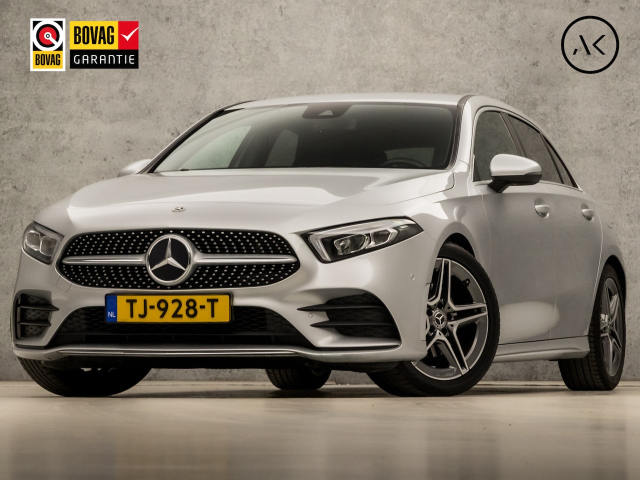 Mercedes-Benz A-klasse - 200 AMG Sport 164Pk Automaat (APPLE CARPLAY, GROOT NAVI, LEDER/ALCANTARA, STOELVERWARMING, - AutoWereld.nl