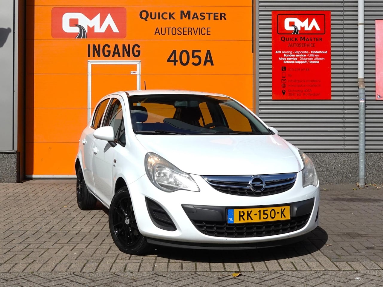 Opel Corsa - 1.4-16V Design Edition - Automaat - Airco- Trekhaak - Cruise - AutoWereld.nl