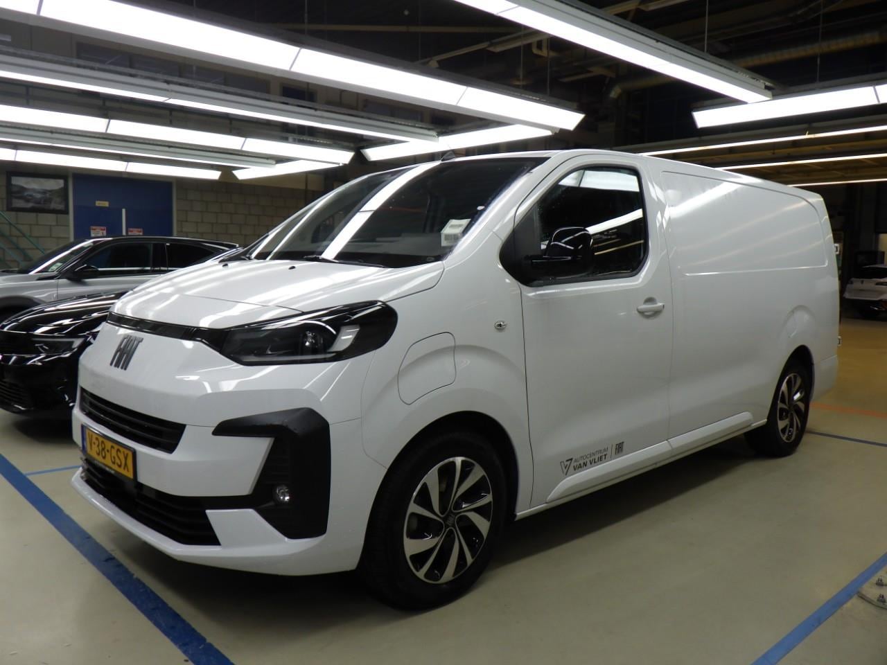 Fiat E-Scudo - L3 75 kWh | Exterieur Pakket | Full-LED | Navigatie | Betimmering | 17"LMV | Parkeersensor - AutoWereld.nl