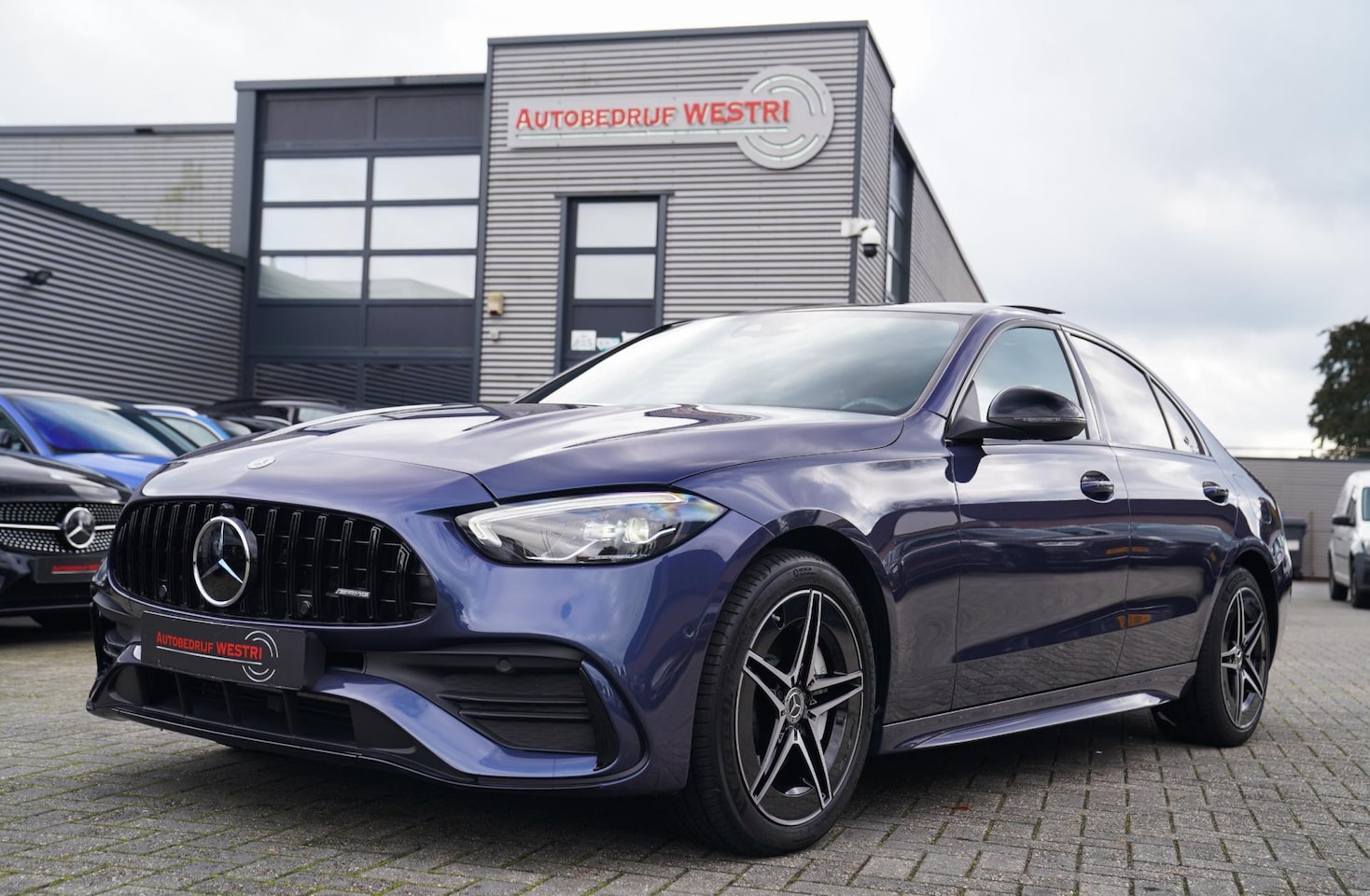 Mercedes-Benz C-klasse - 300 e star Edition AMG Line Plus | Panorama | Carbon | Camera | LED koplampen | Memory | s - AutoWereld.nl