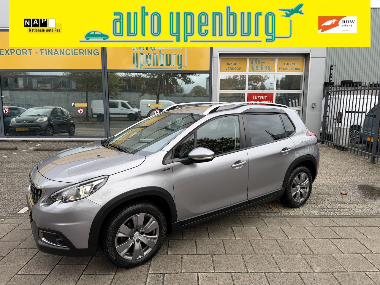 Peugeot 2008 - 1.2 PureTech Active * 89.382 Km * Navi * Climatronic * Led * Cruise Control * - AutoWereld.nl
