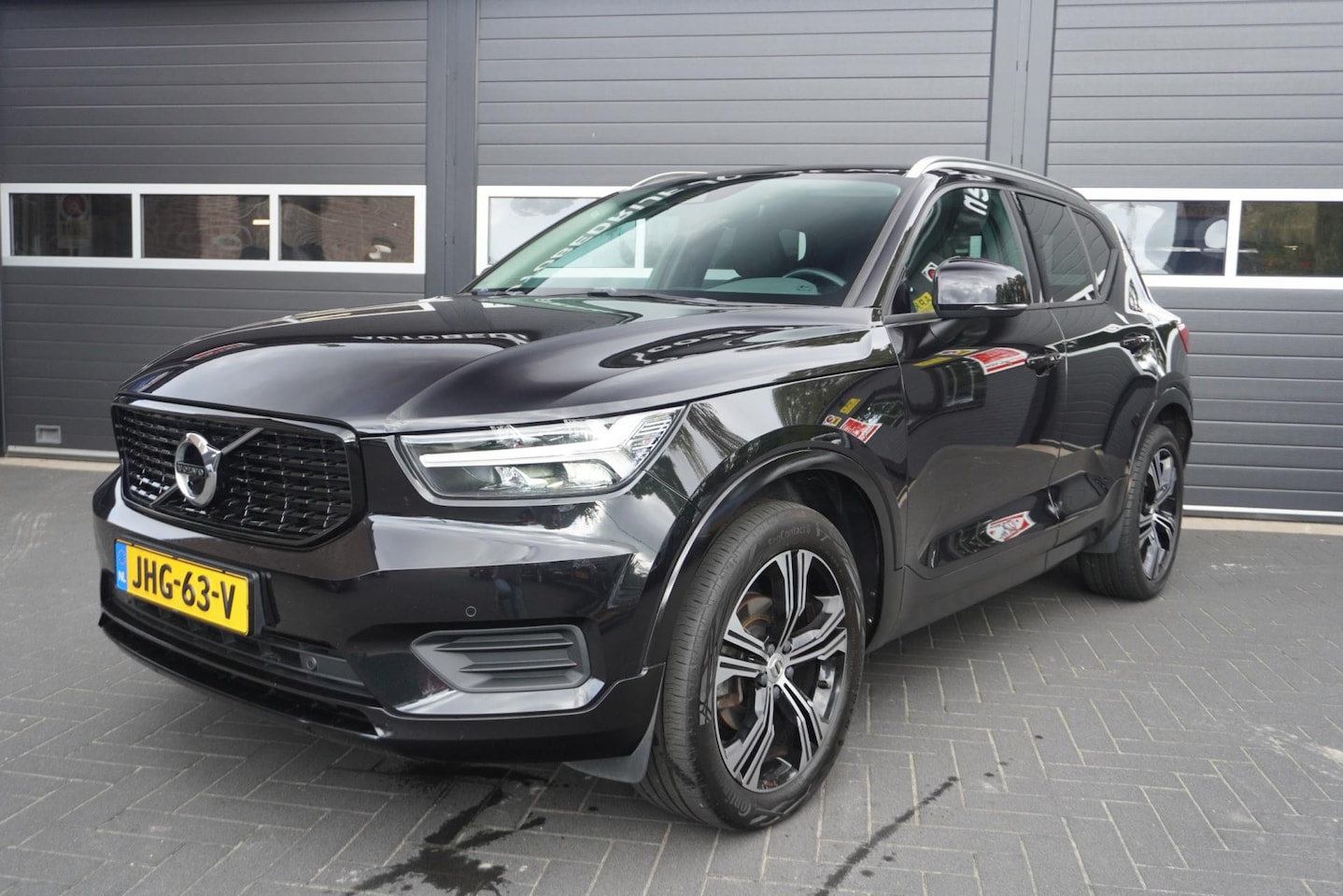 Volvo XC40 - 1.5 T3 Momentum Camera/Carplay/Harman Kardon/Cruise/Climate Control - AutoWereld.nl