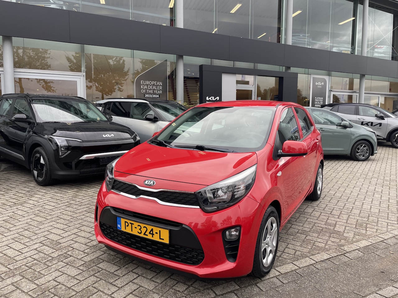 Kia Picanto - 1.0 CVVT ComfortLine // 19.000km !! // 1e eigenaar // dealeronderhouden airco // 5 deurs / - AutoWereld.nl