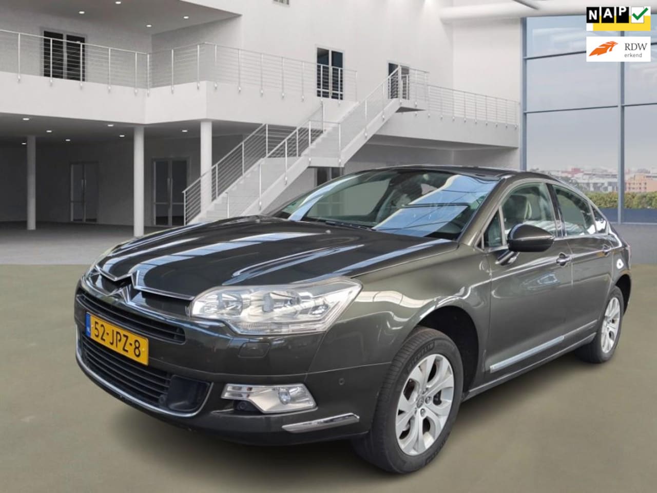 Citroën C5 - 2.0 16V Exclusive/AUTOMSST/CRUISE/LEDER/LUCHTVERING/NAVI/PARKEERSENS VOOR-ACHTER/VERWARMDE - AutoWereld.nl