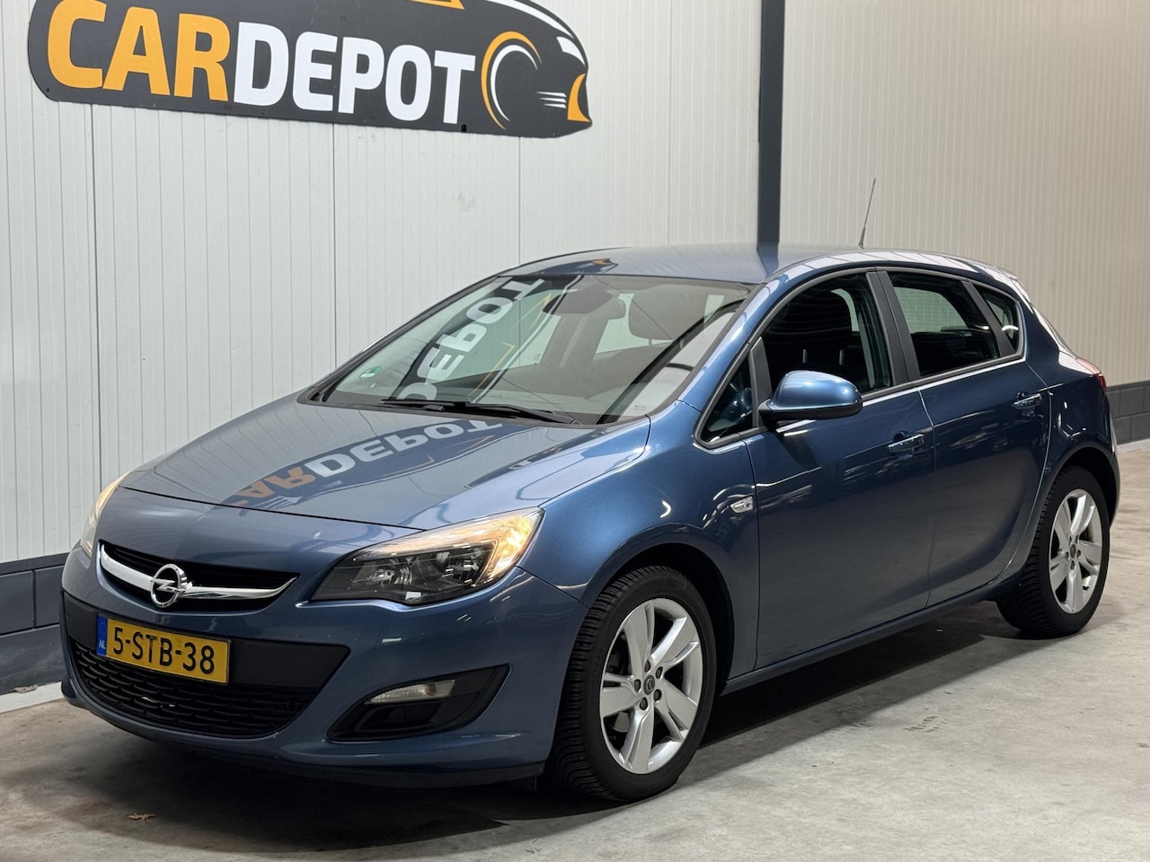 Opel Astra - 1.4 Turbo Berlin 1.4 Turbo Berlin - AutoWereld.nl
