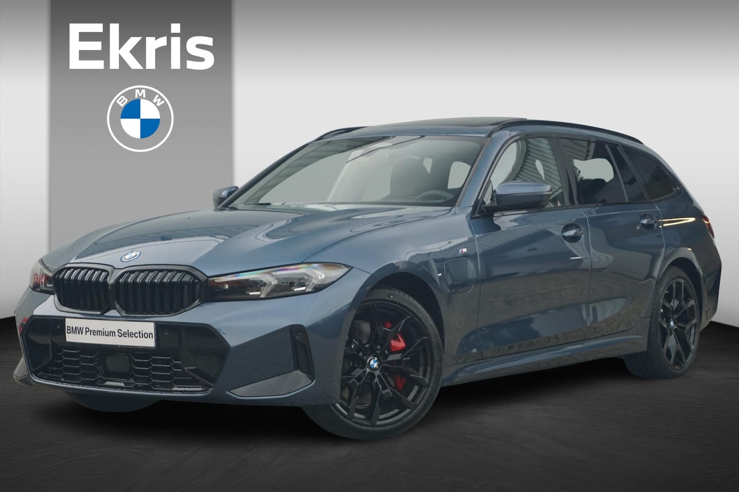BMW 3-serie Touring - 330e M Sportpakket Pro 19'' / Harman Kardon / Panoramadak / Driving Assistant Professional - AutoWereld.nl