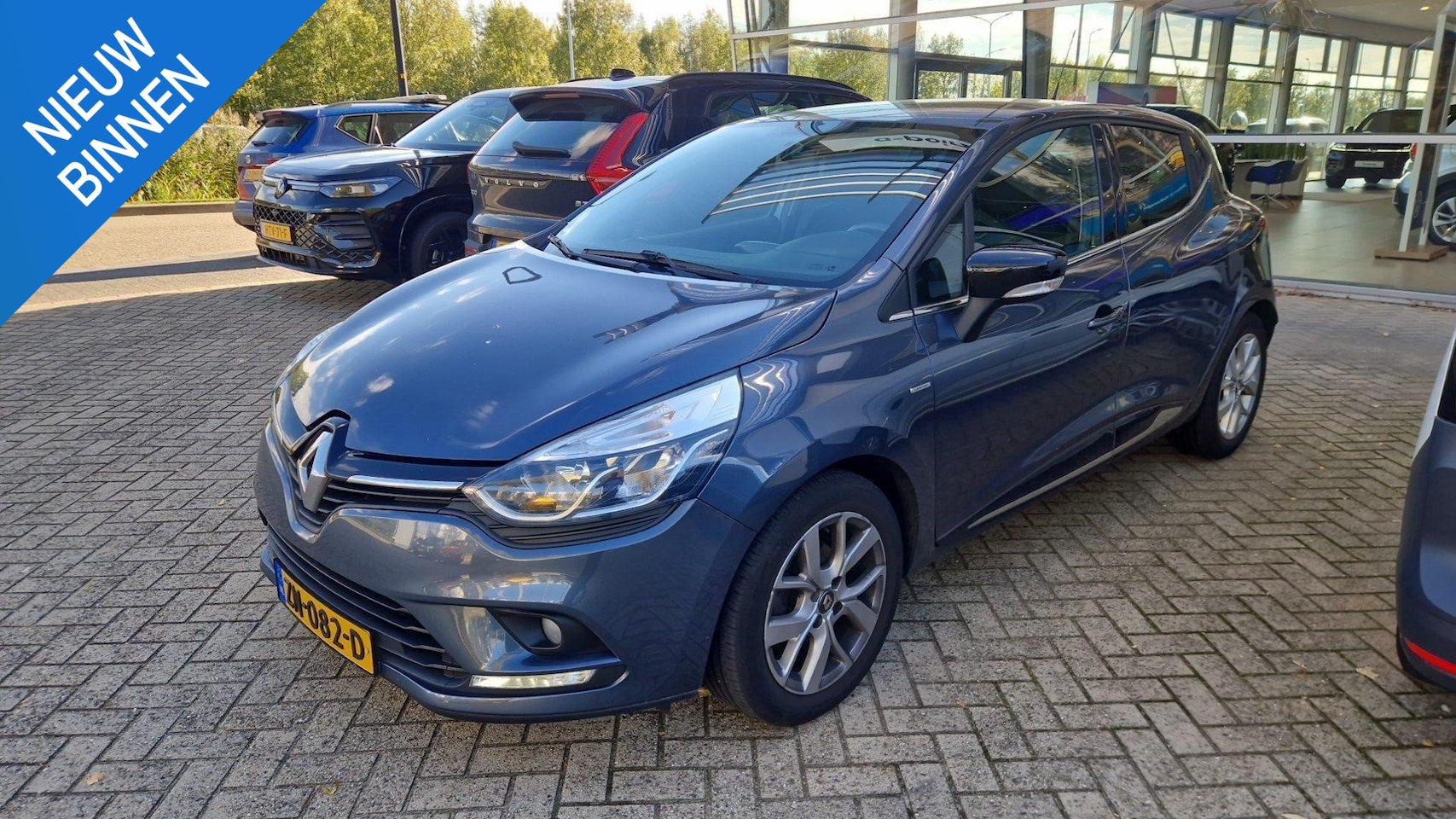 Renault Clio - 0.9 TCE LIMITED I APPLE CARPLAY I CRUISE CONTROL I 5-DEURS I AIRCONDITIONING - AutoWereld.nl