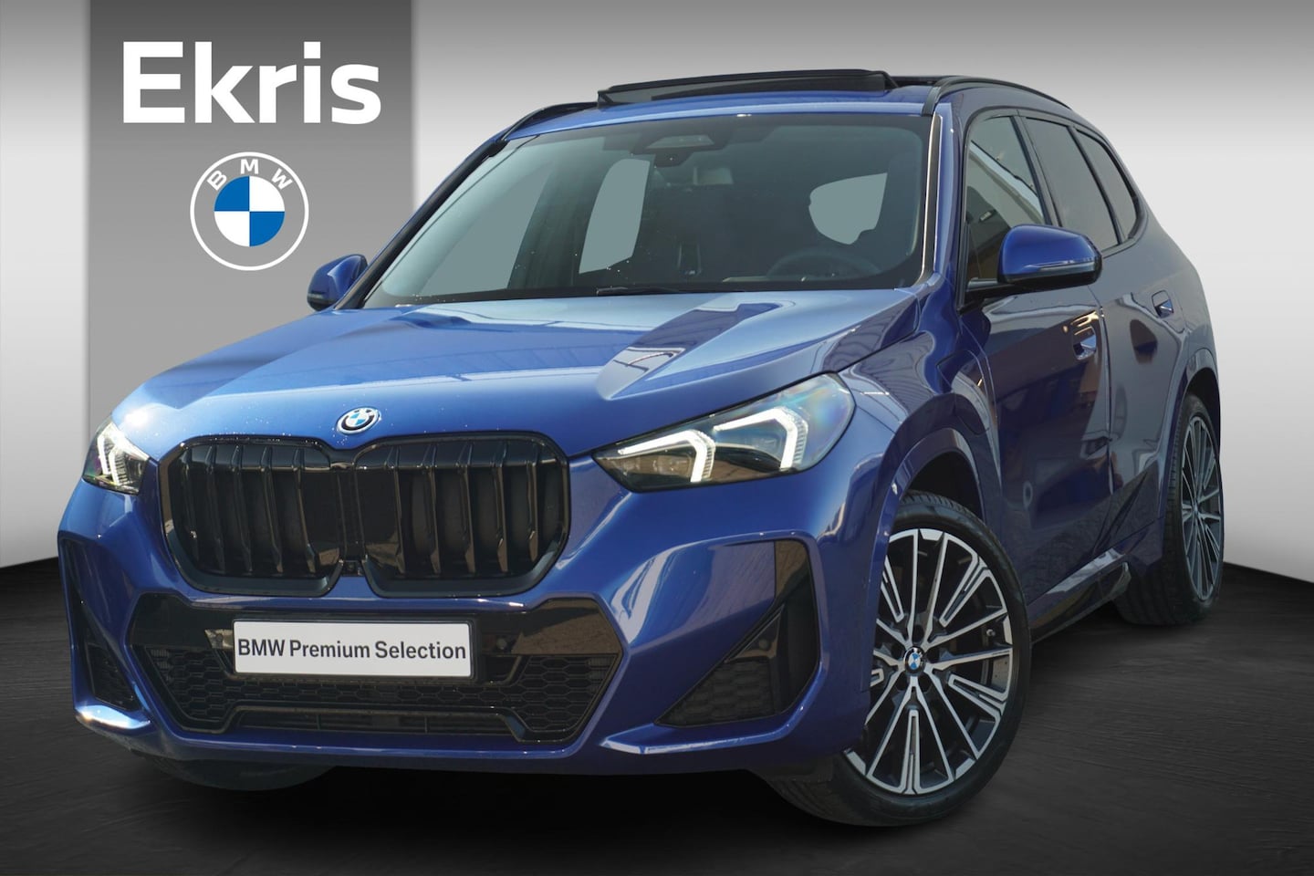 BMW X1 - xDrive25e M Sportpakket 20'' / Panoramadak / Harman Kardon / Trekhaak / Elektrisch Verstel - AutoWereld.nl