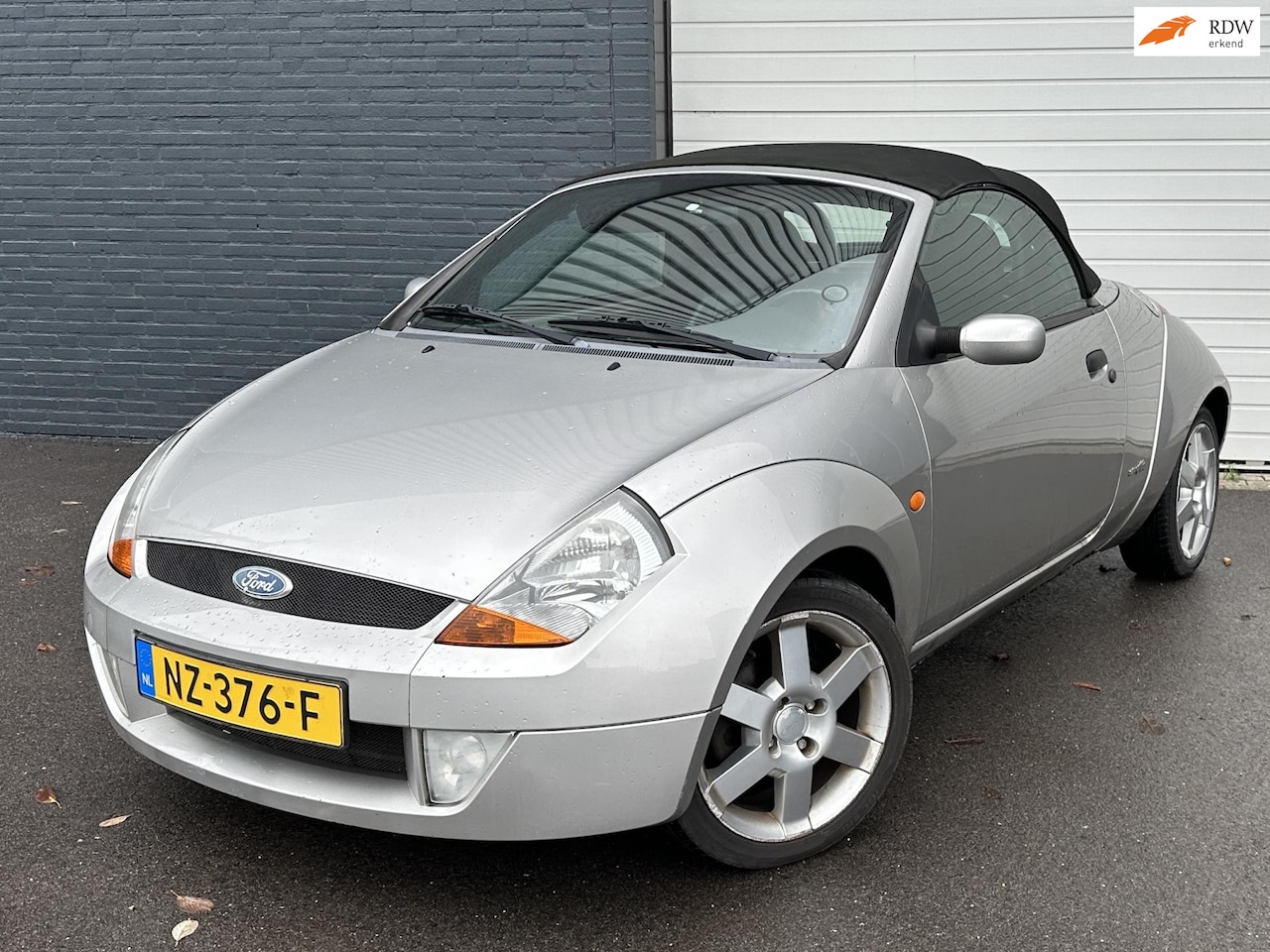 Ford Streetka - 1.6 Futura NIEUWEAPK/LEDER/AIRCO/ELKPAK - AutoWereld.nl