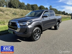 Toyota HiLux - 2.4 D-4D Cool Comfort 25000 km automaat