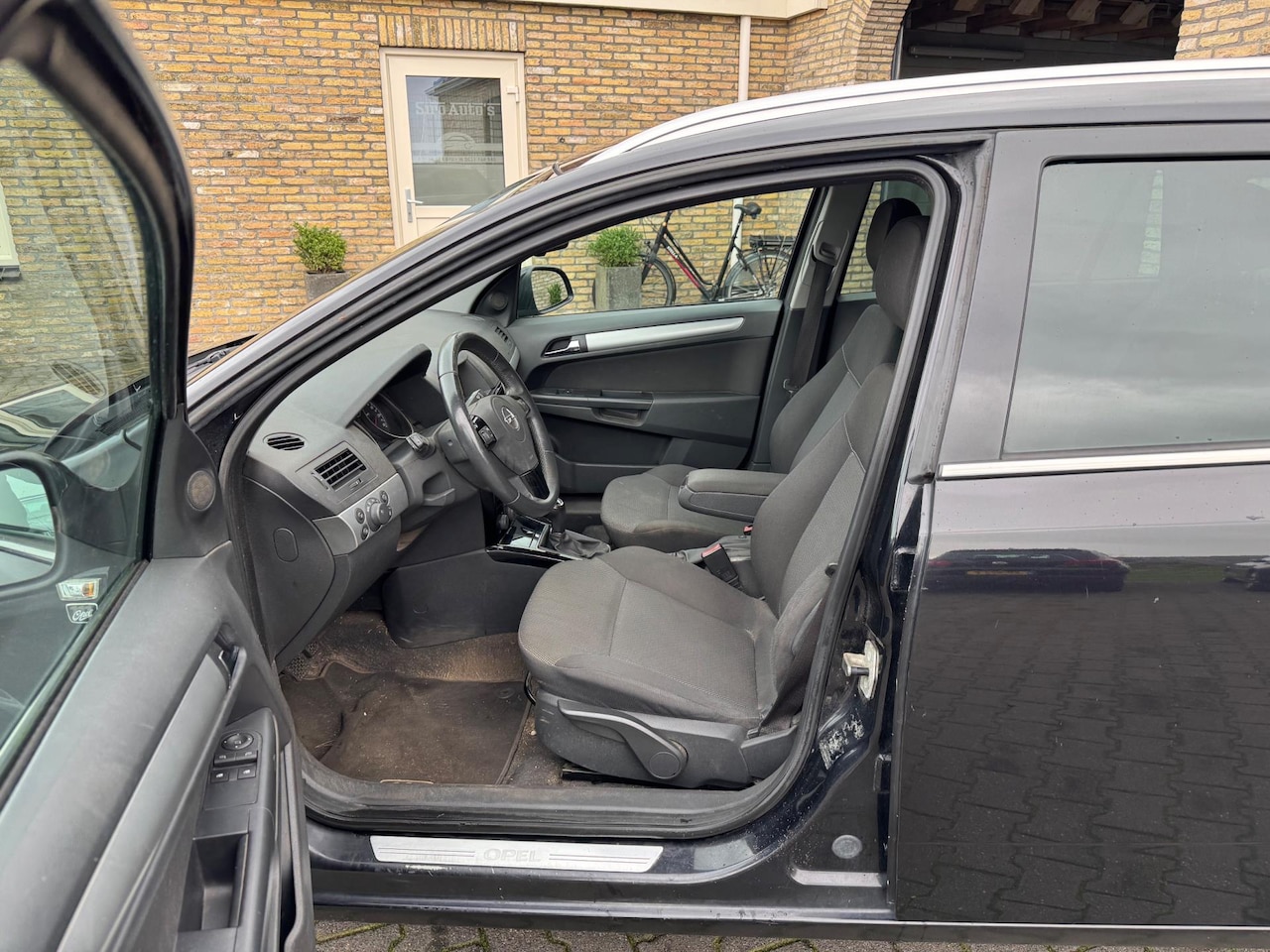 Opel Astra Wagon - 1.6 Cosmo Bj 2010 - AutoWereld.nl