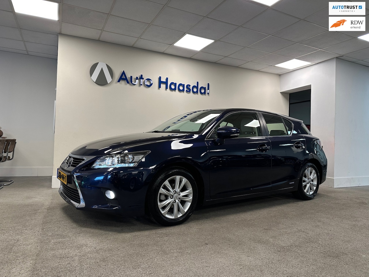 Lexus CT 200h - Luxury Line|1e EIGENAAR|DEALER ONDERHOUDEN|LUXE UITVOERING - AutoWereld.nl